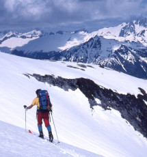 Carl traverses toward Snowking Mountain